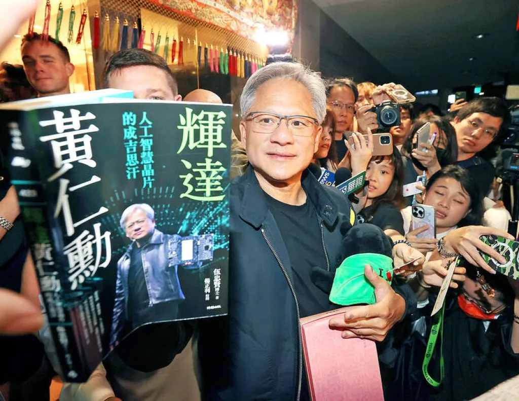 Jensen Huang Warns of DeepSeek and Huawei Synergy Threatening U.S. AI Leadership