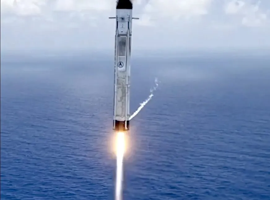 China Achieves World-First Net Recovery System for Reusable Rockets